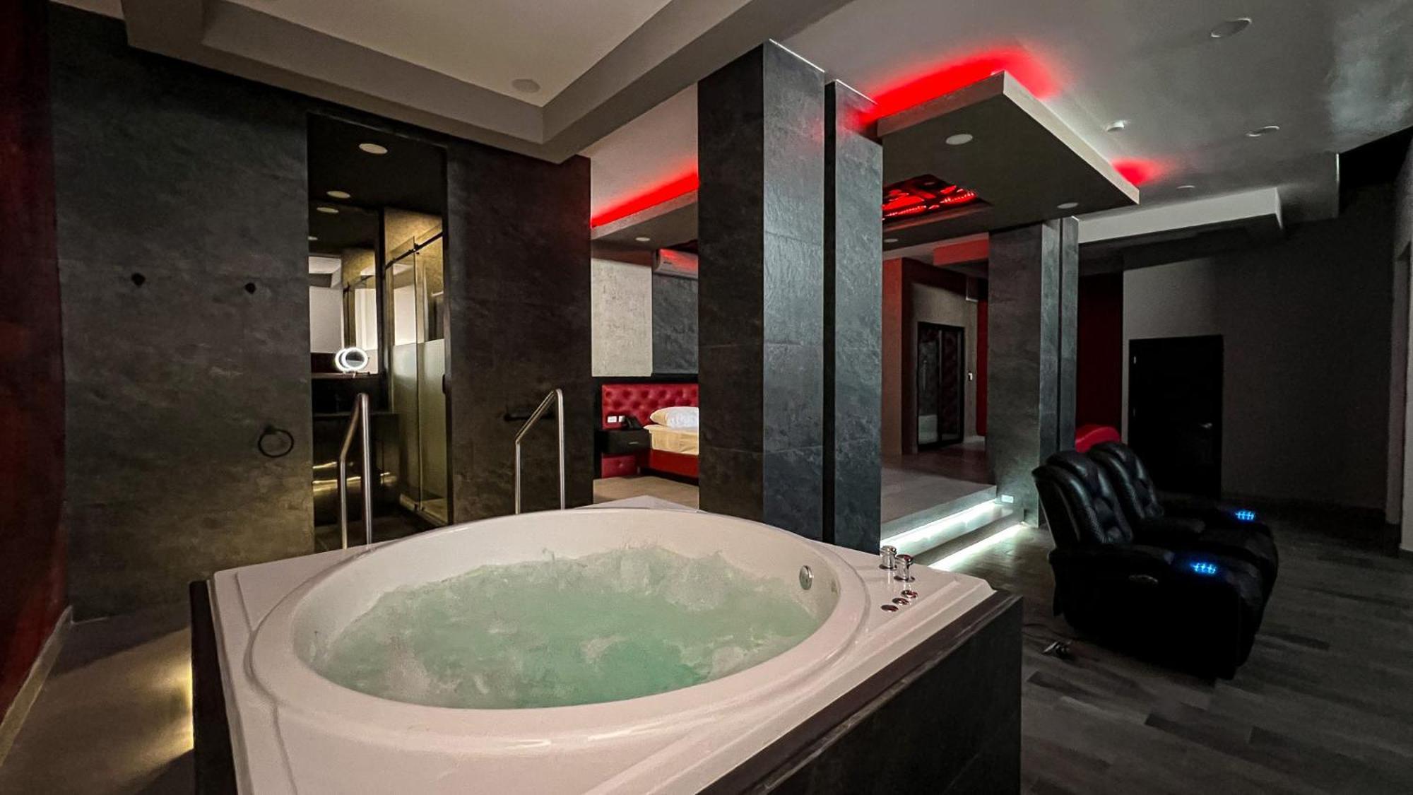 Motel Boutique Qatro Ensenada Zewnętrze zdjęcie